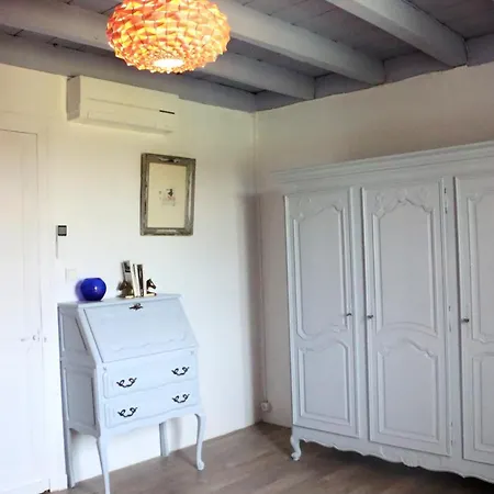 La Maison Rose A St Yaguen *